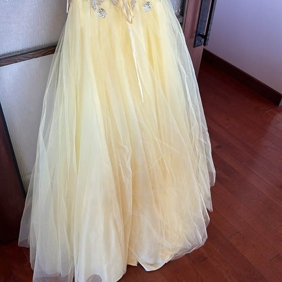 Mac Duggal 68162 yellow corset back ball gown size 12 NEW $798 - Picture 14 of 16